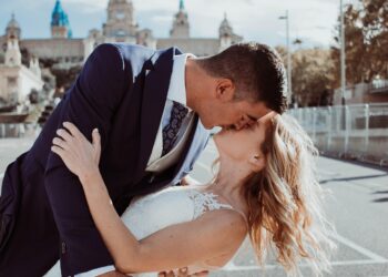 The “Dating ROI” – Why Hiring a Consultant Is the Best Investment You’ll Ever Make