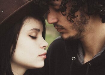 Why Being Single in Your 30s Is Your Secret Superpower – and How to Use It