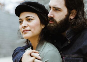 The “Profile Overhaul” – Why Your Dating Bio Is Repelling Quality Matches (And How to Fix It)