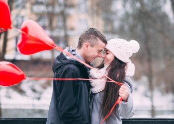 Why Being Single in Your 30s Is Your Secret Superpower – and How to Use It