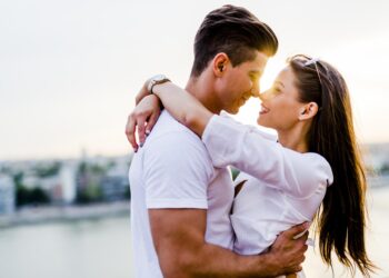 Three First Dates, Three Outcomes – What Happened When I Messaged the Same Woman Three Different Ways