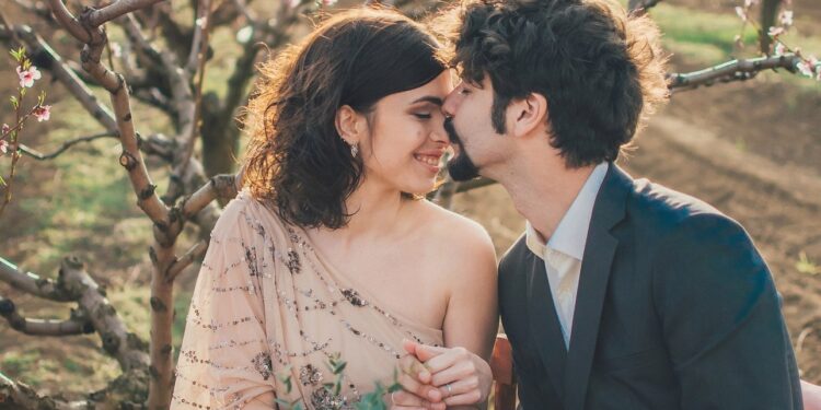 Dating After Divorce – How to Rebuild Your Love Life with Confidence